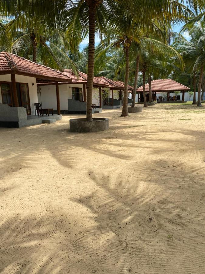 Sea Sand Resort Kalpitiya Extérieur photo